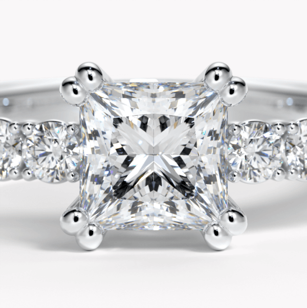 ring i vitguld med diamanter