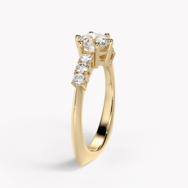 ring med naturliga diamanter