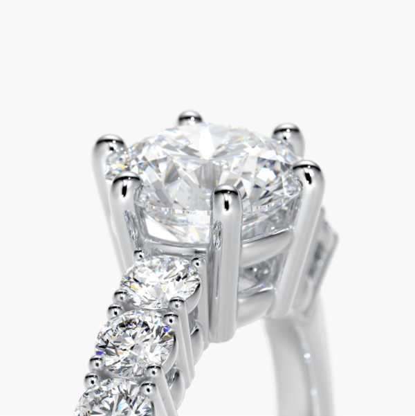 ring med större diamant