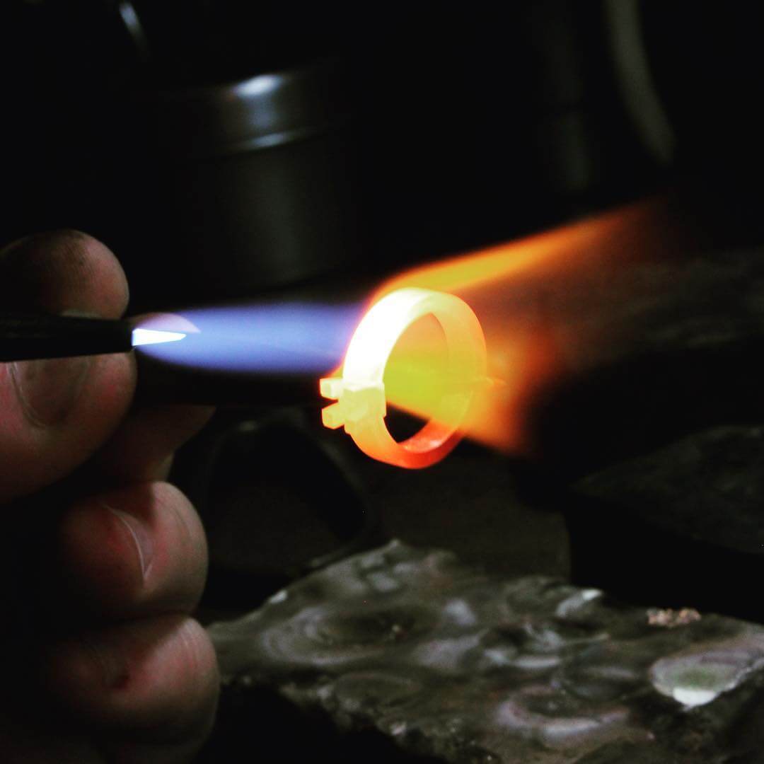 Förlovningsring för heta känslor