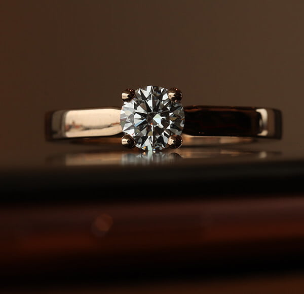 personliga förlovningsringar